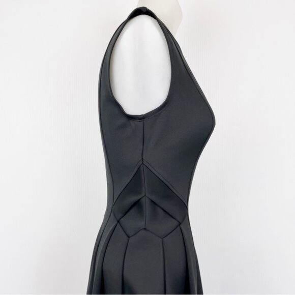 Ted Baker London Sleeveless Pleat Skater Black mini Dress size 4 - Picture 4 of 10